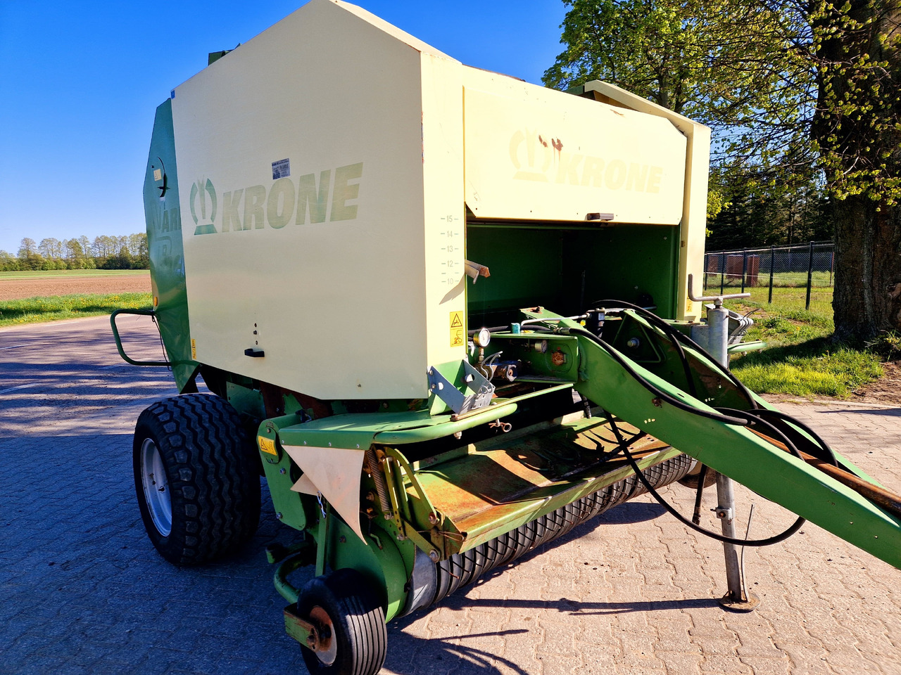 KRONE Vario Pack 1500 - Rolo balirka: slika KRONE Vario Pack 1500 - Rolo balirka KRONE Vario Pack 1500 - Rolo balirka: slika KRONE Vario Pack 1500 - Rolo balirka