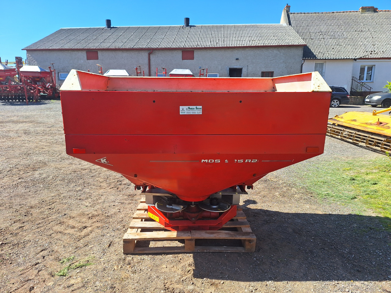 KUHN MDS935 - Deponator gnojnice: slika KUHN MDS935 - Deponator gnojnice KUHN MDS935 - Deponator gnojnice: slika KUHN MDS935 - Deponator gnojnice