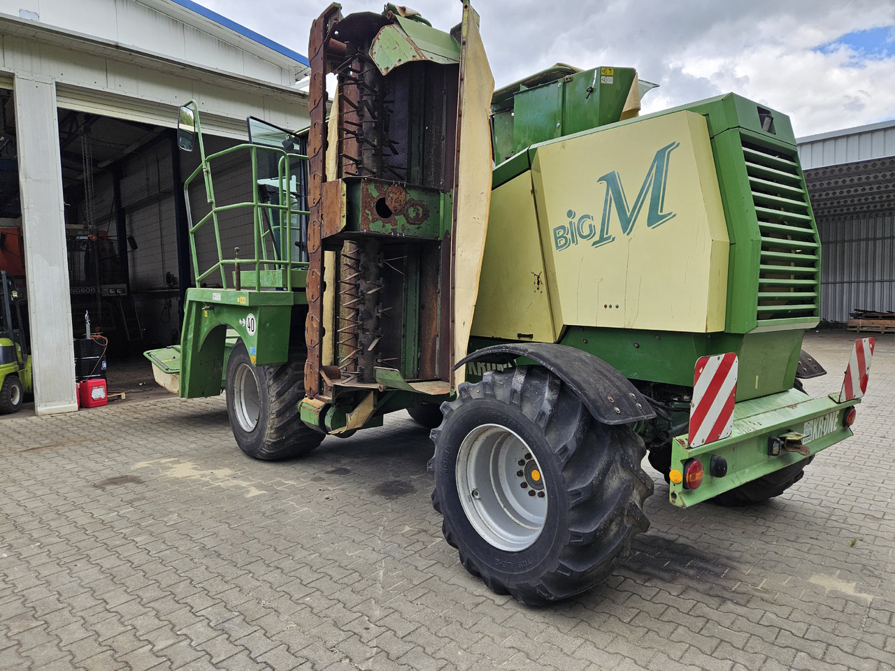 Krone Big M - Kosilica: slika Krone Big M - Kosilica Krone Big M - Kosilica: slika Krone Big M - Kosilica