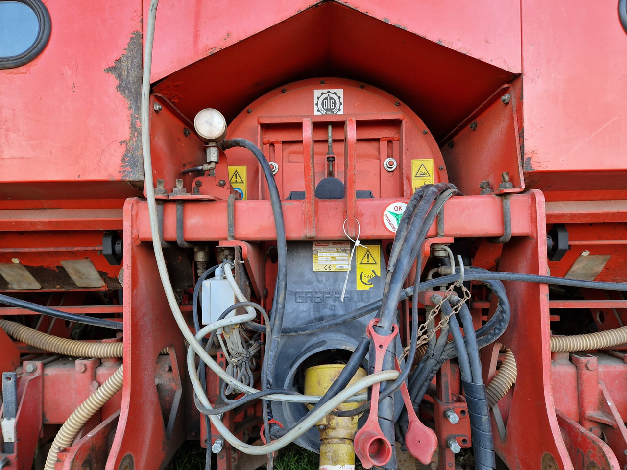 Maschio Gasardo MTE 6 - Precizna sijačica: slika Maschio Gasardo MTE 6 - Precizna sijačica Maschio Gasardo MTE 6 - Precizna sijačica: slika Maschio Gasardo MTE 6 - Precizna sijačica