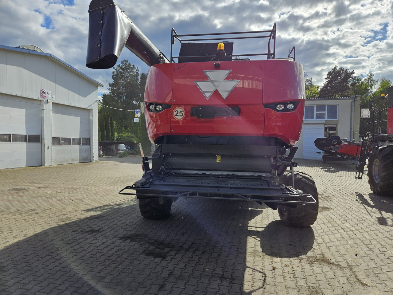 Massey Ferguson Delta 9380 - Kombajn za žetvu: slika Massey Ferguson Delta 9380 - Kombajn za žetvu Massey Ferguson Delta 9380 - Kombajn za žetvu: slika Massey Ferguson Delta 9380 - Kombajn za žetvu