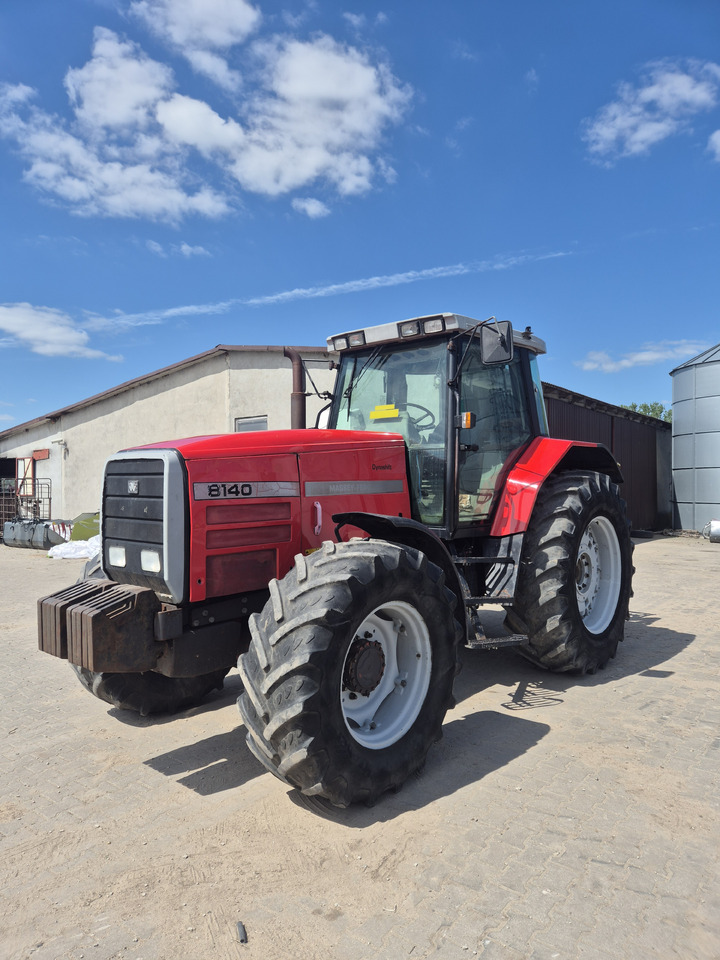 Massey Ferguson - Traktor: slika Massey Ferguson - Traktor Massey Ferguson - Traktor: slika Massey Ferguson - Traktor