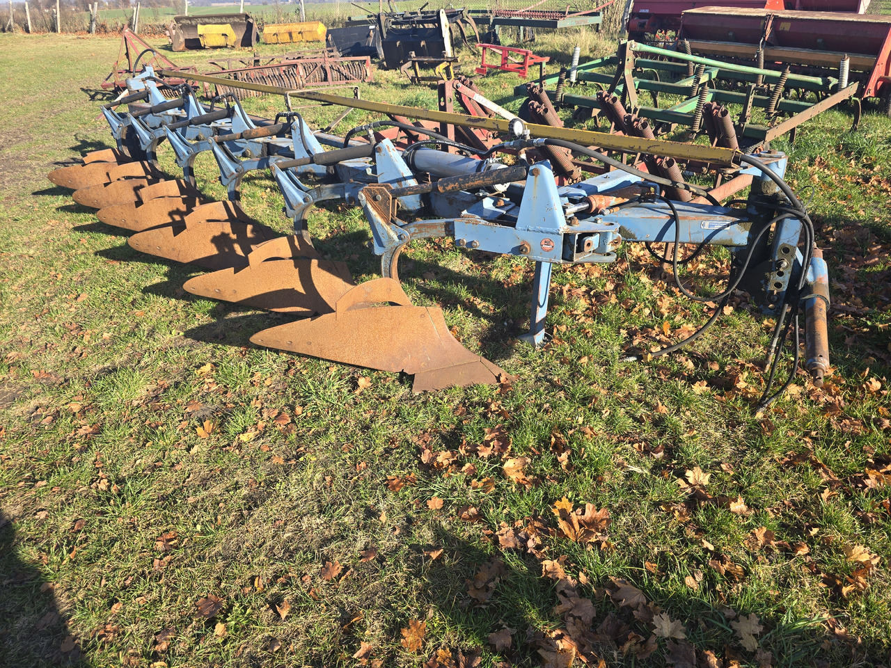 OVERUM 6 - Plug: slika OVERUM 6 - Plug OVERUM 6 - Plug: slika OVERUM 6 - Plug