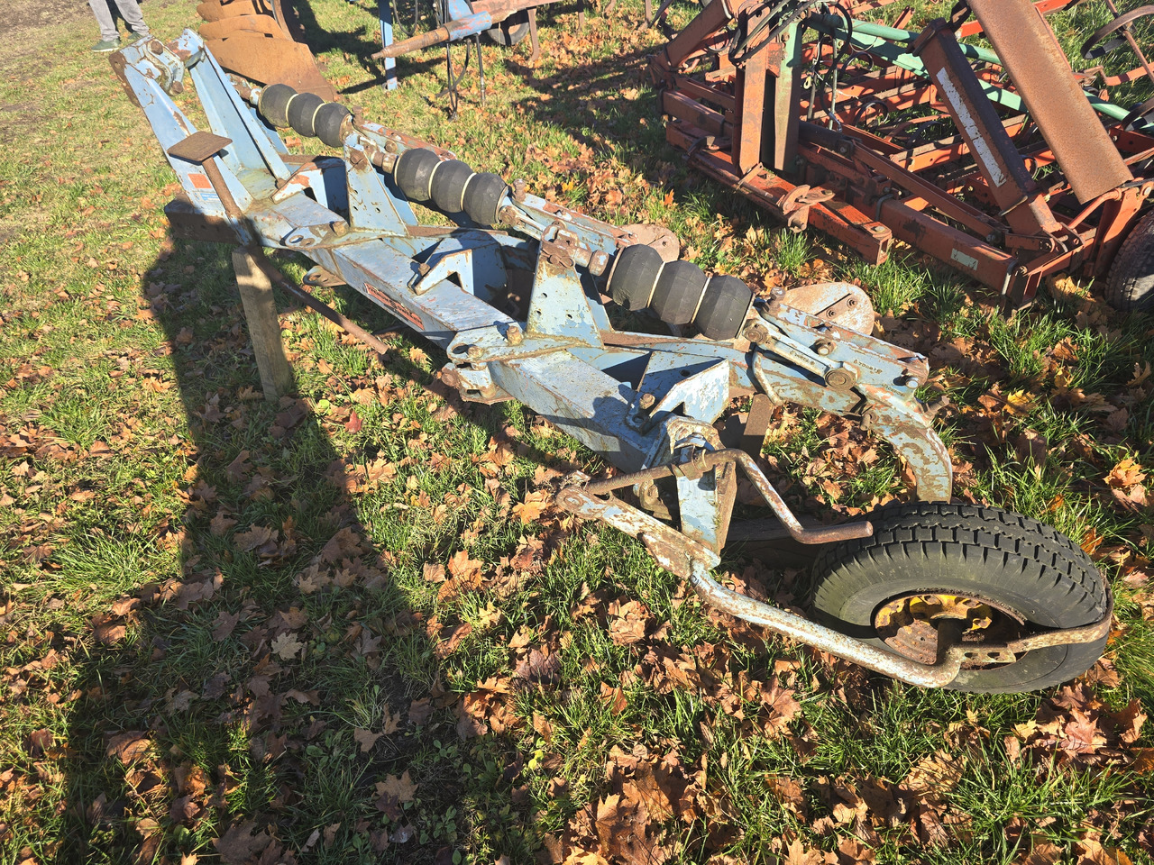 Overum 3 - Plug: slika Overum 3 - Plug Overum 3 - Plug: slika Overum 3 - Plug