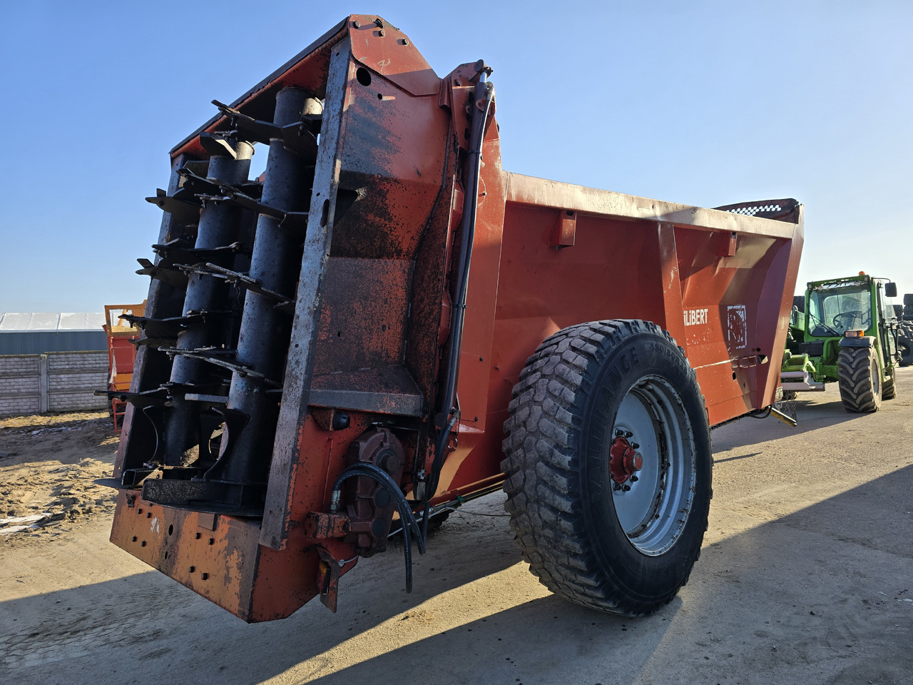 - Rasipač stajskog gnoja: slika - Rasipač stajskog gnoja - Rasipač stajskog gnoja: slika - Rasipač stajskog gnoja