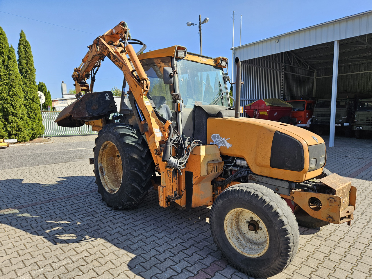 Renault Egros - Vrtna kosilica: slika Renault Egros - Vrtna kosilica Renault Egros - Vrtna kosilica: slika Renault Egros - Vrtna kosilica