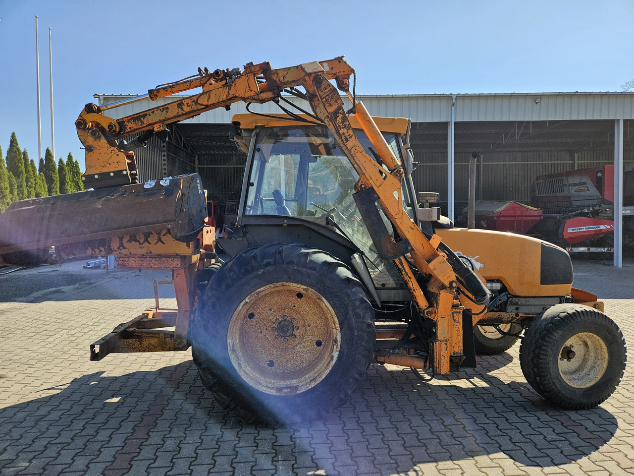 Renault Egros - Vrtna kosilica: slika Renault Egros - Vrtna kosilica Renault Egros - Vrtna kosilica: slika Renault Egros - Vrtna kosilica