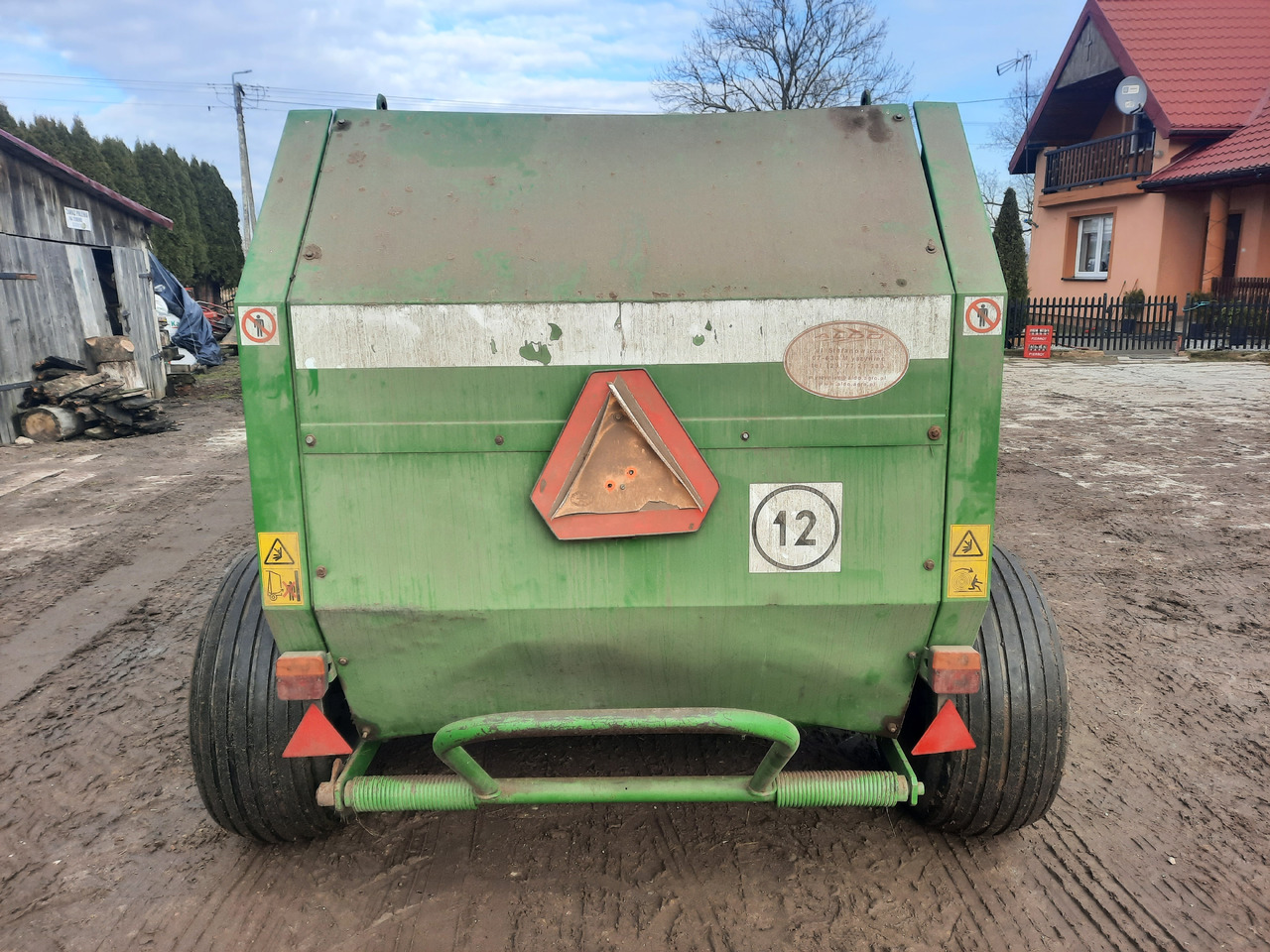 SIPMA Z-569/1 FARMA - Rolo balirka: slika SIPMA Z-569/1 FARMA - Rolo balirka SIPMA Z-569/1 FARMA - Rolo balirka: slika SIPMA Z-569/1 FARMA - Rolo balirka