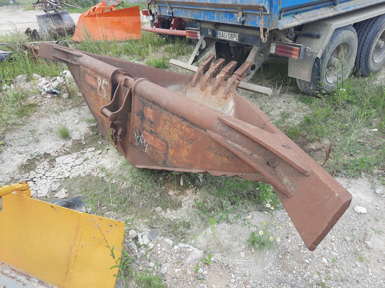 SOTRAMAINE 104 Łyżka trapezowa - Korpa za Građevinski strojevi: slika SOTRAMAINE 104 Łyżka trapezowa - Korpa za Građevinski strojevi SOTRAMAINE 104 Łyżka trapezowa - Korpa za Građevinski strojevi: slika SOTRAMAINE 104 Łyżka trapezowa - Korpa za Građevinski strojevi