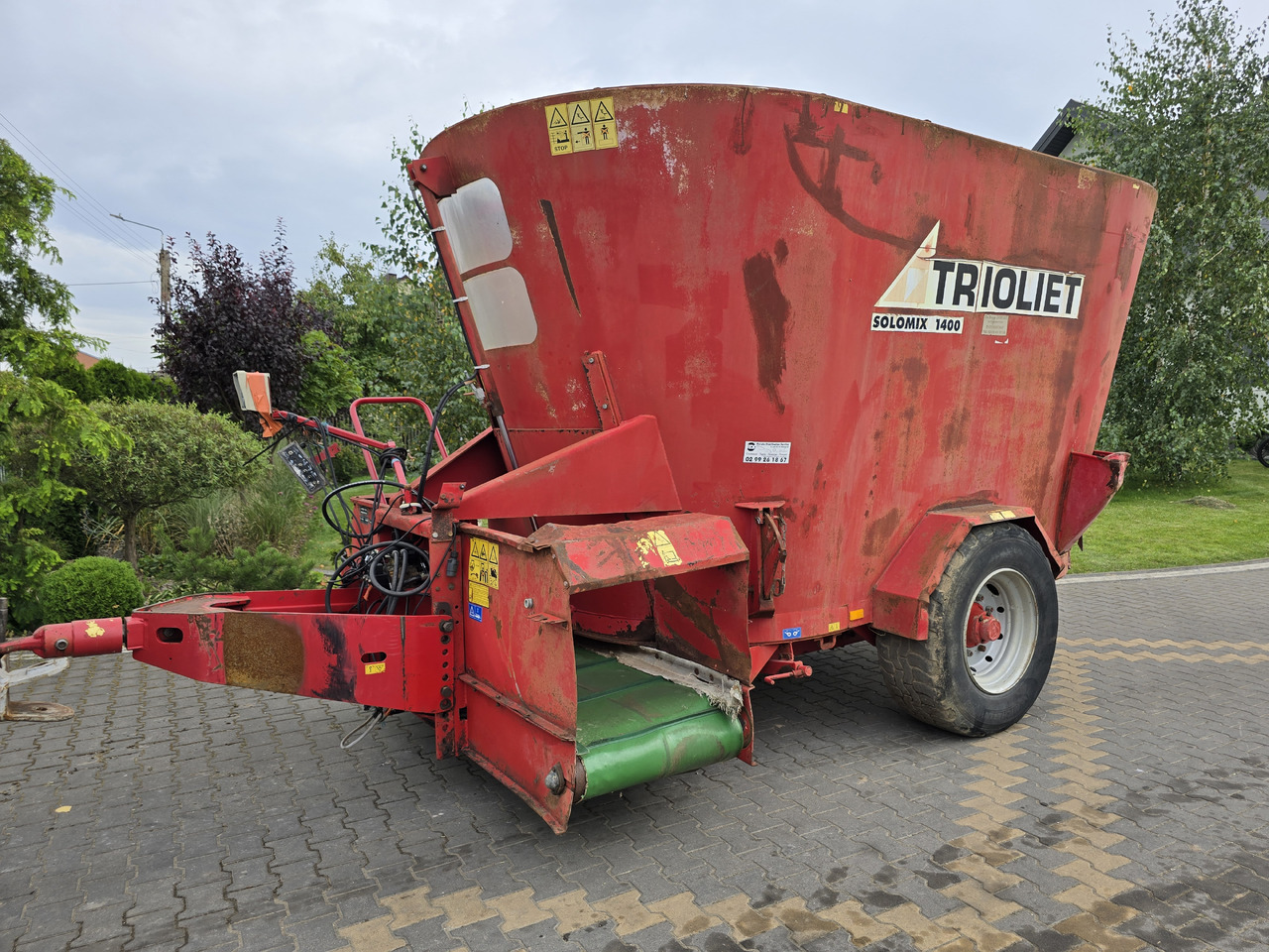 TRIOLIET SOLOMIX 1400 (SM-14 VL-2) - Vagon-miješalica za krmivo: slika TRIOLIET SOLOMIX 1400 (SM-14 VL-2) - Vagon-miješalica za krmivo TRIOLIET SOLOMIX 1400 (SM-14 VL-2) - Vagon-miješalica za krmivo: slika TRIOLIET SOLOMIX 1400 (SM-14 VL-2) - Vagon-miješalica za krmivo