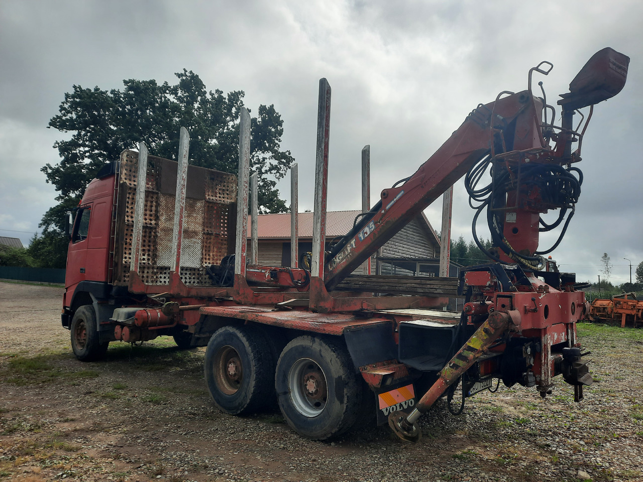 VOLVO FH12 - Kamion šumar, Kamion s kranom: slika VOLVO FH12 - Kamion šumar, Kamion s kranom VOLVO FH12 - Kamion šumar, Kamion s kranom: slika VOLVO FH12 - Kamion šumar, Kamion s kranom
