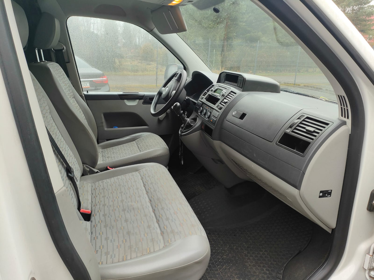 Volkswagen Transporter T 5.1 - Automobil: slika Volkswagen Transporter T 5.1 - Automobil Volkswagen Transporter T 5.1 - Automobil: slika Volkswagen Transporter T 5.1 - Automobil