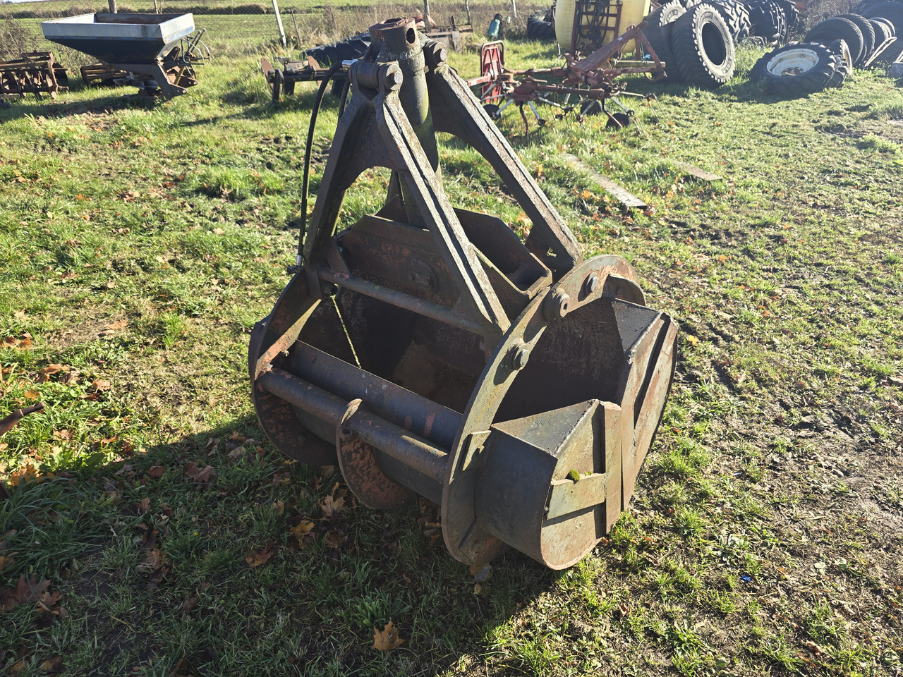 Inna 130 - Korpa za Građevinski strojevi: slika inna 130 - Korpa za Građevinski strojevi Inna 130 - Korpa za Građevinski strojevi: slika inna 130 - Korpa za Građevinski strojevi