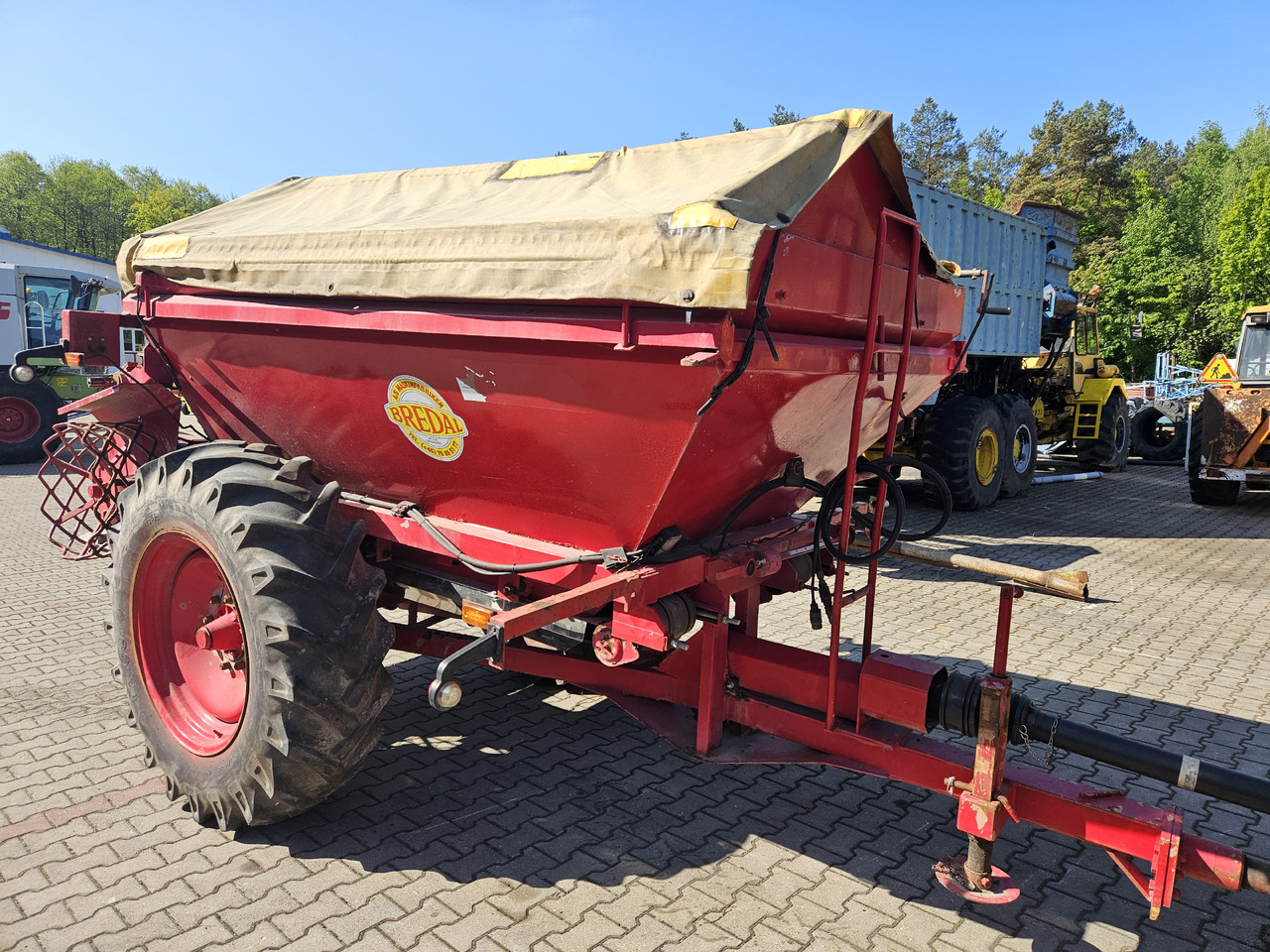 Inna B4 - Deponator gnojnice: slika inna B4 - Deponator gnojnice Inna B4 - Deponator gnojnice: slika inna B4 - Deponator gnojnice