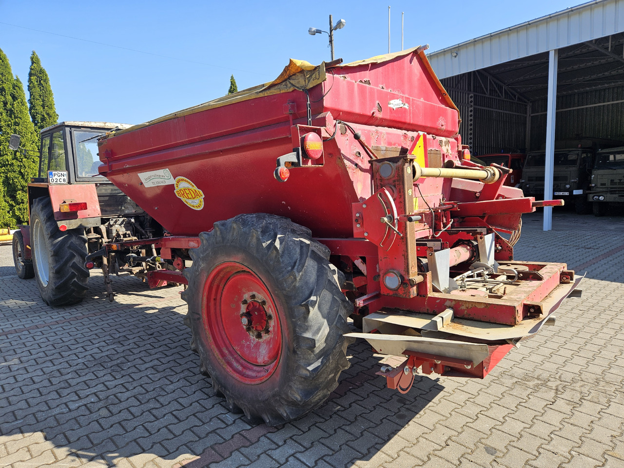 Inna B4 - Deponator gnojnice: slika inna B4 - Deponator gnojnice Inna B4 - Deponator gnojnice: slika inna B4 - Deponator gnojnice