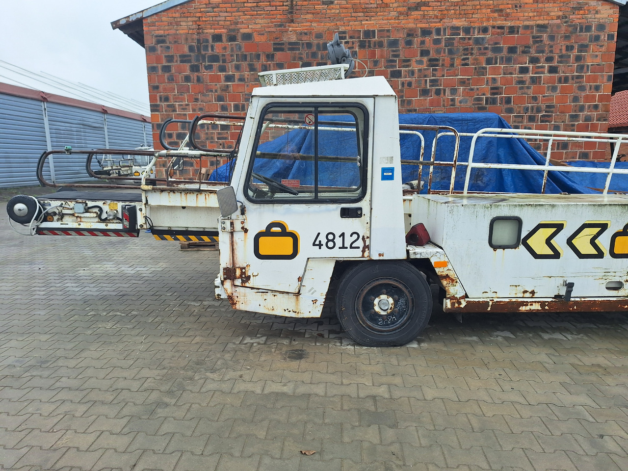 Inna MEF9 - Vozilo s transportnom trakom: slika inna MEF9 - Vozilo s transportnom trakom Inna MEF9 - Vozilo s transportnom trakom: slika inna MEF9 - Vozilo s transportnom trakom