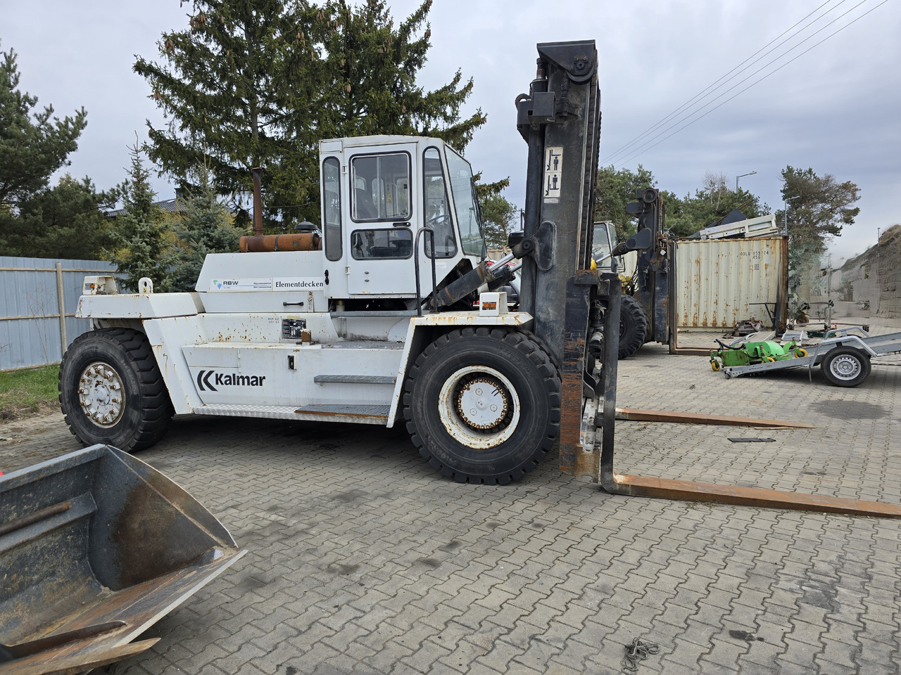 Kalmar DC18-1200N LB - Transporter kontejnera/ Kamion s izmjenjivim sanducima: slika kalmar DC18-1200N LB - Transporter kontejnera/ Kamion s izmjenjivim sanducima Kalmar DC18-1200N LB - Transporter kontejnera/ Kamion s izmjenjivim sanducima: slika kalmar DC18-1200N LB - Transporter kontejnera/ Kamion s izmjenjivim sanducima