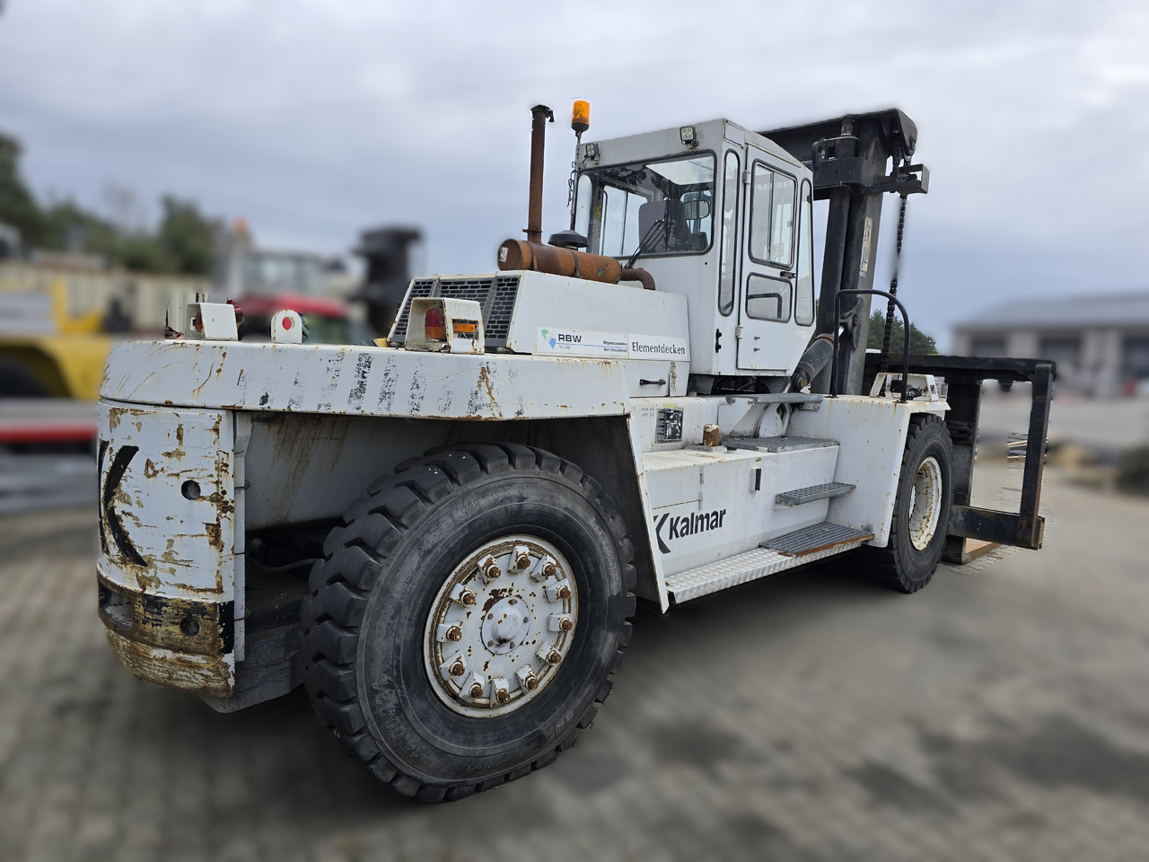 Kalmar DC18-1200N LB - Transporter kontejnera/ Kamion s izmjenjivim sanducima: slika kalmar DC18-1200N LB - Transporter kontejnera/ Kamion s izmjenjivim sanducima Kalmar DC18-1200N LB - Transporter kontejnera/ Kamion s izmjenjivim sanducima: slika kalmar DC18-1200N LB - Transporter kontejnera/ Kamion s izmjenjivim sanducima
