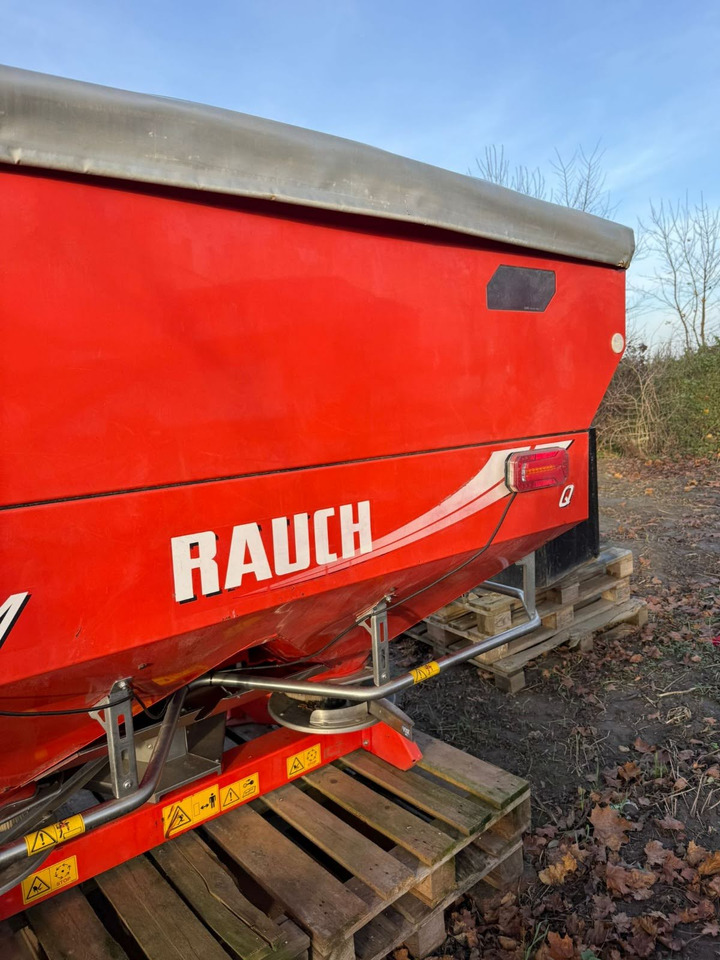 Kuhn Axis M 30.2 Q-V8 - Rasipač gnojiva: slika kuhn Axis M 30.2 Q-V8 - Rasipač gnojiva Kuhn Axis M 30.2 Q-V8 - Rasipač gnojiva: slika kuhn Axis M 30.2 Q-V8 - Rasipač gnojiva