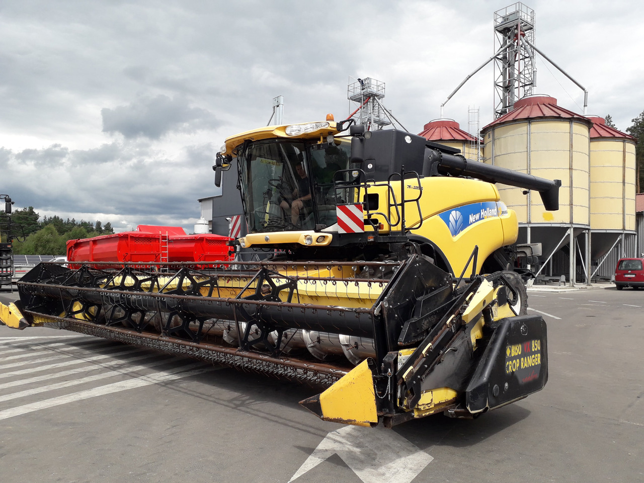 New-holland CR9080 - Kombajn za žetvu: slika new-holland CR9080 - Kombajn za žetvu New-holland CR9080 - Kombajn za žetvu: slika new-holland CR9080 - Kombajn za žetvu