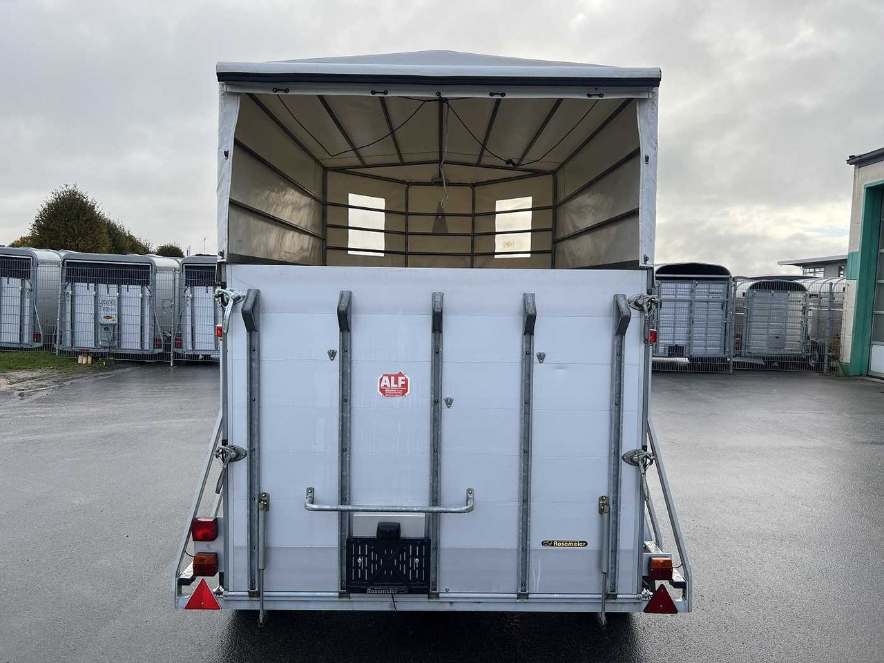 ALF TA Viehanhänger - Prikolica za prijevoz stoke: slika ALF TA Viehanhänger - Prikolica za prijevoz stoke ALF TA Viehanhänger - Prikolica za prijevoz stoke: slika ALF TA Viehanhänger - Prikolica za prijevoz stoke