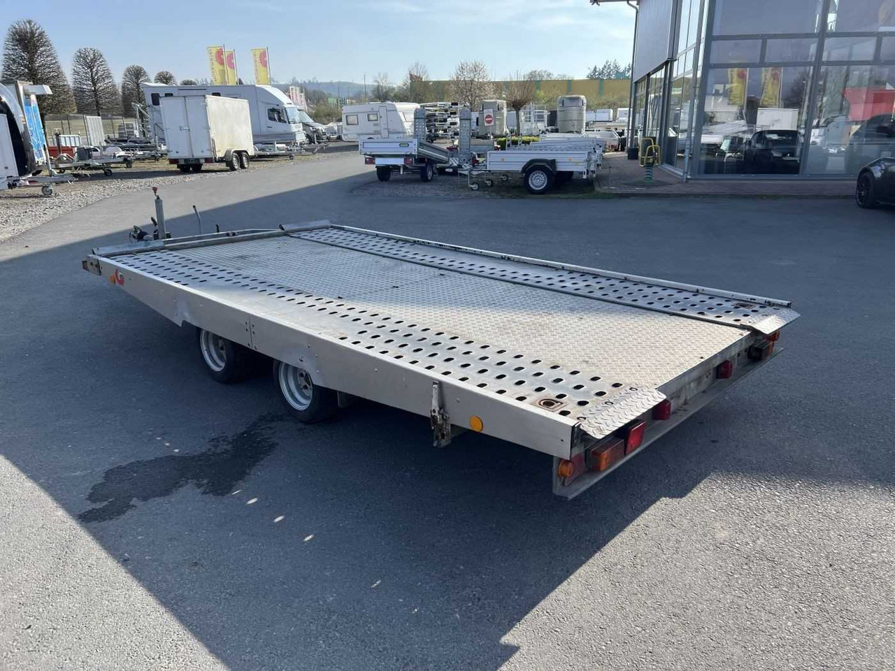 BOECKMANN ATH 27 Autotransporter kippbar - Prikolica za prijevoz automobila: slika BOECKMANN ATH 27 Autotransporter kippbar - Prikolica za prijevoz automobila BOECKMANN ATH 27 Autotransporter kippbar - Prikolica za prijevoz automobila: slika BOECKMANN ATH 27 Autotransporter kippbar - Prikolica za prijevoz automobila