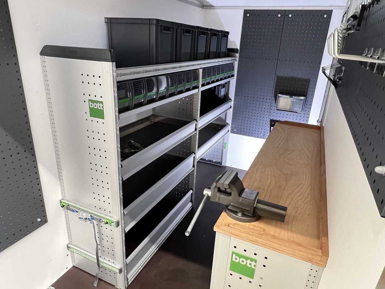 Novi Prikolica sa zatvorenim sandukom BOECKMANN KT 3015/27 H F Tür bott-Ausbau Kofferanhänger: slika Novi Prikolica sa zatvorenim sandukom BOECKMANN KT 3015/27 H F Tür bott-Ausbau Kofferanhänger