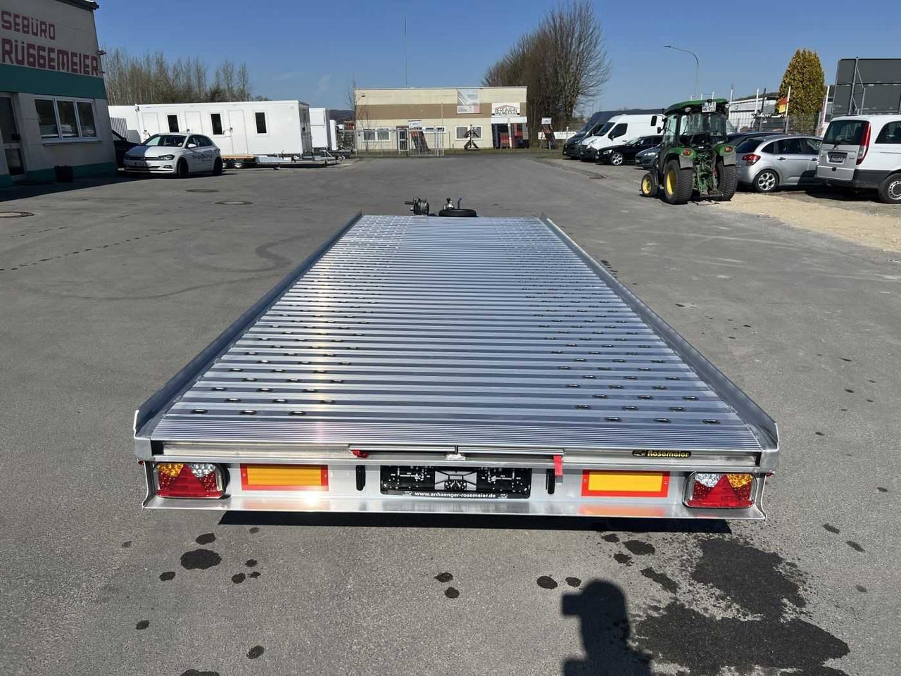 GROMEX L3-3500-6 Autotransporter - Prikolica za prijevoz automobila: slika GROMEX L3-3500-6 Autotransporter - Prikolica za prijevoz automobila GROMEX L3-3500-6 Autotransporter - Prikolica za prijevoz automobila: slika GROMEX L3-3500-6 Autotransporter - Prikolica za prijevoz automobila