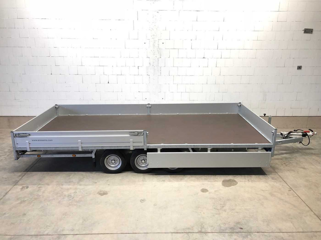 HULCO Medax-3 3500 Hochlader - Auto prikolica: slika HULCO Medax-3 3500 Hochlader - Auto prikolica HULCO Medax-3 3500 Hochlader - Auto prikolica: slika HULCO Medax-3 3500 Hochlader - Auto prikolica