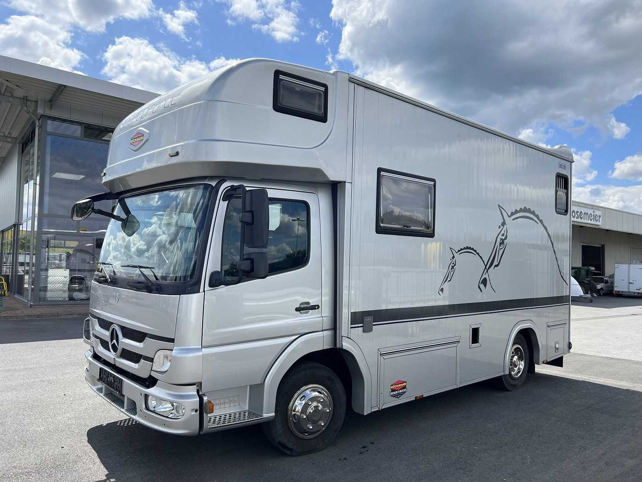 MERCEDES-BENZ Atego 918L LKW - Kamion za prijevoz konja: slika MERCEDES-BENZ Atego 918L LKW - Kamion za prijevoz konja MERCEDES-BENZ Atego 918L LKW - Kamion za prijevoz konja: slika MERCEDES-BENZ Atego 918L LKW - Kamion za prijevoz konja