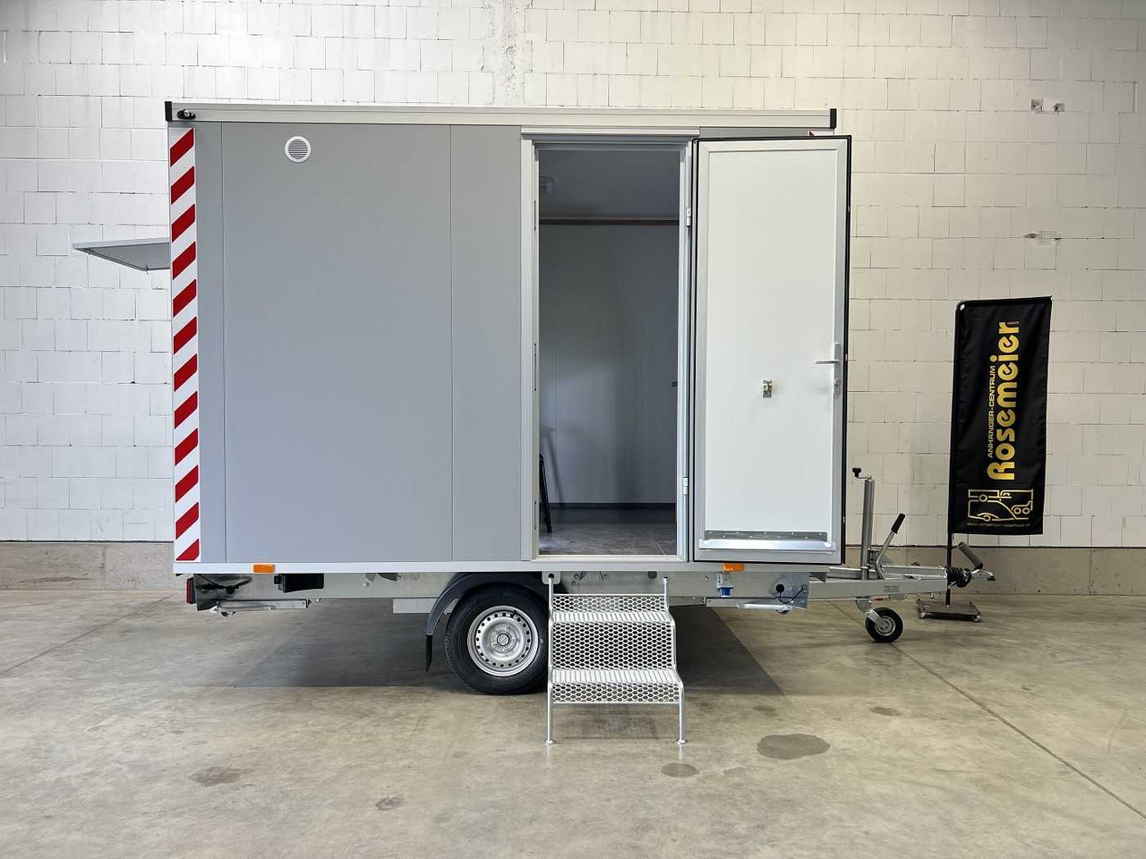 Mobi 3200 Mannschaftswagen - Građevinski kontejner, Prikolica: slika Mobi 3200 Mannschaftswagen - Građevinski kontejner, Prikolica Mobi 3200 Mannschaftswagen - Građevinski kontejner, Prikolica: slika Mobi 3200 Mannschaftswagen - Građevinski kontejner, Prikolica
