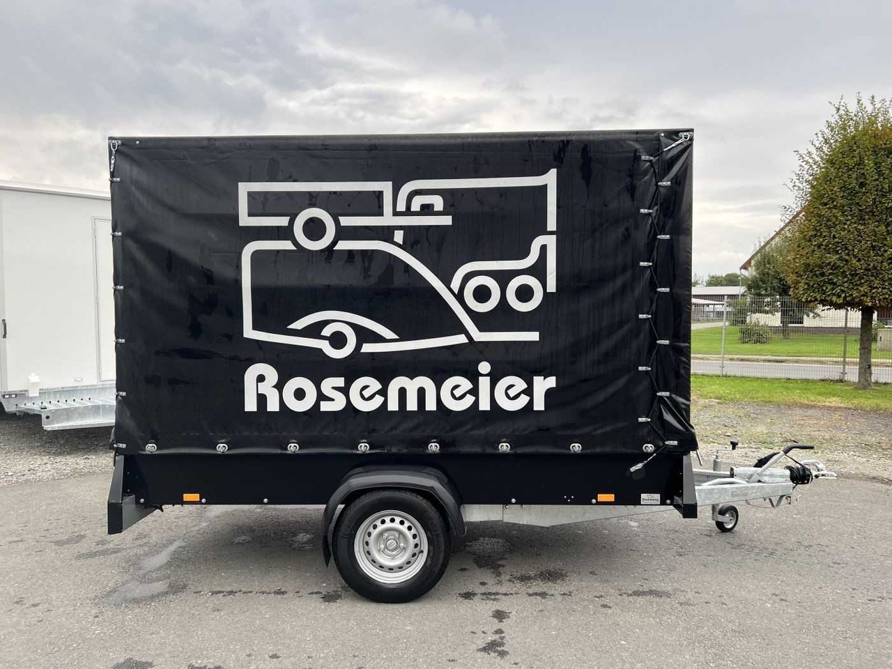 ROSEMEIER VE Spectrum C 13.30 Plane Kastenanhänger gebremst - Auto prikolica: slika ROSEMEIER VE Spectrum C 13.30 Plane Kastenanhänger gebremst - Auto prikolica ROSEMEIER VE Spectrum C 13.30 Plane Kastenanhänger gebremst - Auto prikolica: slika ROSEMEIER VE Spectrum C 13.30 Plane Kastenanhänger gebremst - Auto prikolica