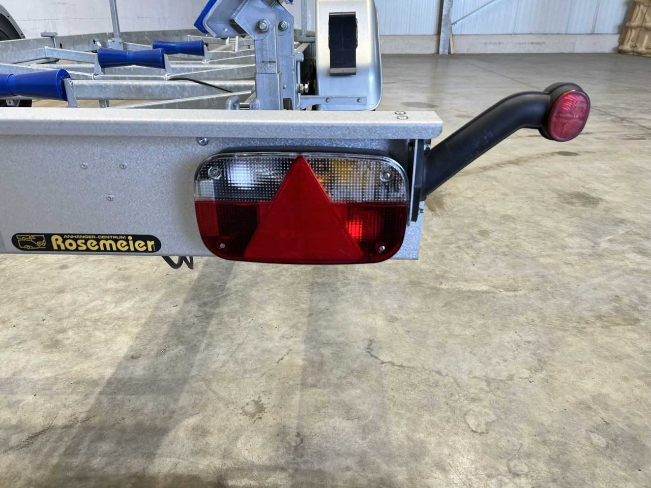 TPV BA2700-L 100 Bootsanhänger - Prikolica za plovila: slika TPV BA2700-L 100 Bootsanhänger - Prikolica za plovila TPV BA2700-L 100 Bootsanhänger - Prikolica za plovila: slika TPV BA2700-L 100 Bootsanhänger - Prikolica za plovila