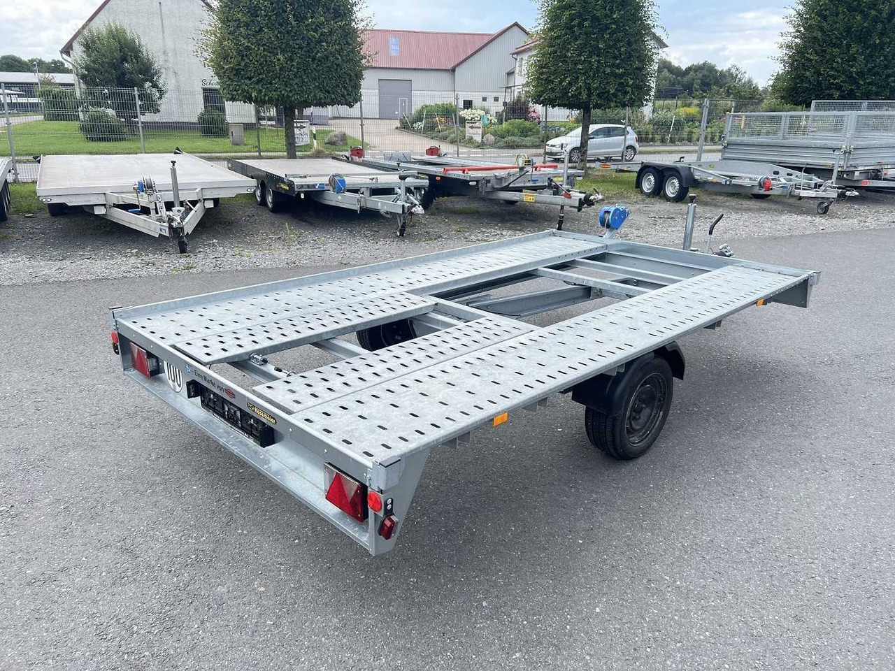 TPV HL-EBK 3520/18 Autotransporter - Prikolica za prijevoz automobila: slika TPV HL-EBK 3520/18 Autotransporter - Prikolica za prijevoz automobila TPV HL-EBK 3520/18 Autotransporter - Prikolica za prijevoz automobila: slika TPV HL-EBK 3520/18 Autotransporter - Prikolica za prijevoz automobila