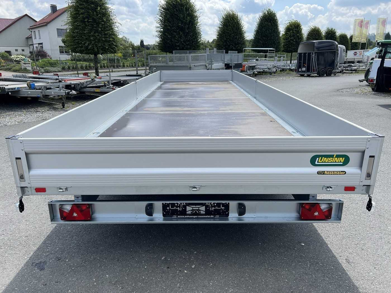 UNSINN UD-3 8424-35-13 Drehschemelanhänger - Prikolica plato/ Otvoreni sanduk: slika UNSINN UD-3 8424-35-13 Drehschemelanhänger - Prikolica plato/ Otvoreni sanduk UNSINN UD-3 8424-35-13 Drehschemelanhänger - Prikolica plato/ Otvoreni sanduk: slika UNSINN UD-3 8424-35-13 Drehschemelanhänger - Prikolica plato/ Otvoreni sanduk