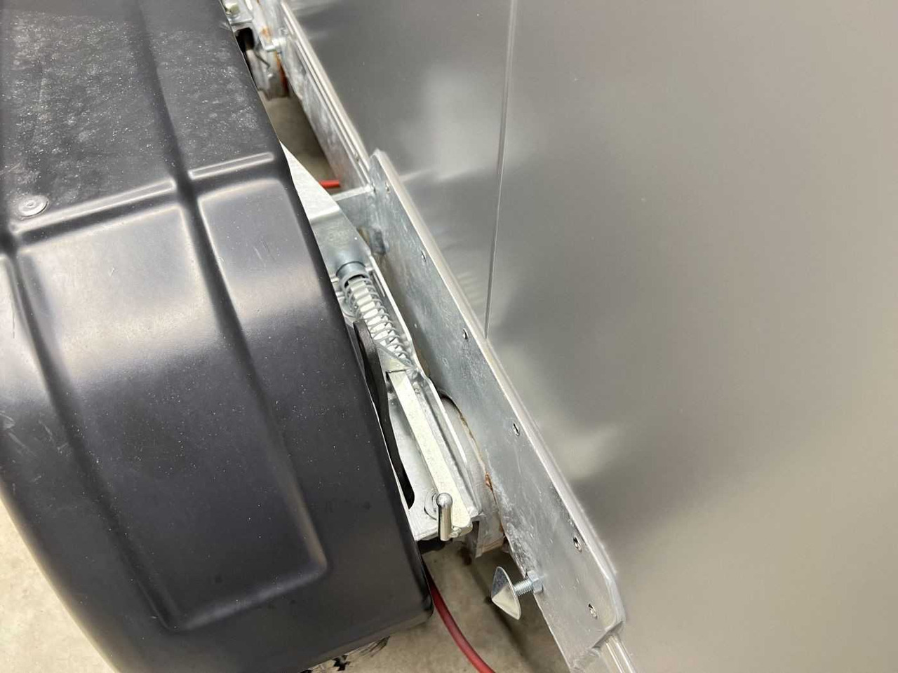 Novi Prikolica sa zatvorenim sandukom VEZEKO Husky FB K 35.40 Abs Kofferanhänger Kofferanhänger: slika Novi Prikolica sa zatvorenim sandukom VEZEKO Husky FB K 35.40 Abs Kofferanhänger Kofferanhänger