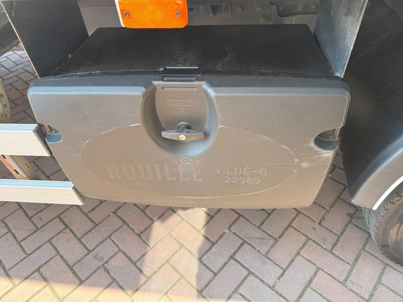 DAF LF 55.250 LF55-250 Box with lift / Manual gearbox Euro5 - Kamion sandučar: slika DAF LF 55.250 LF55-250 Box with lift / Manual gearbox Euro5 - Kamion sandučar DAF LF 55.250 LF55-250 Box with lift / Manual gearbox Euro5 - Kamion sandučar: slika DAF LF 55.250 LF55-250 Box with lift / Manual gearbox Euro5 - Kamion sandučar