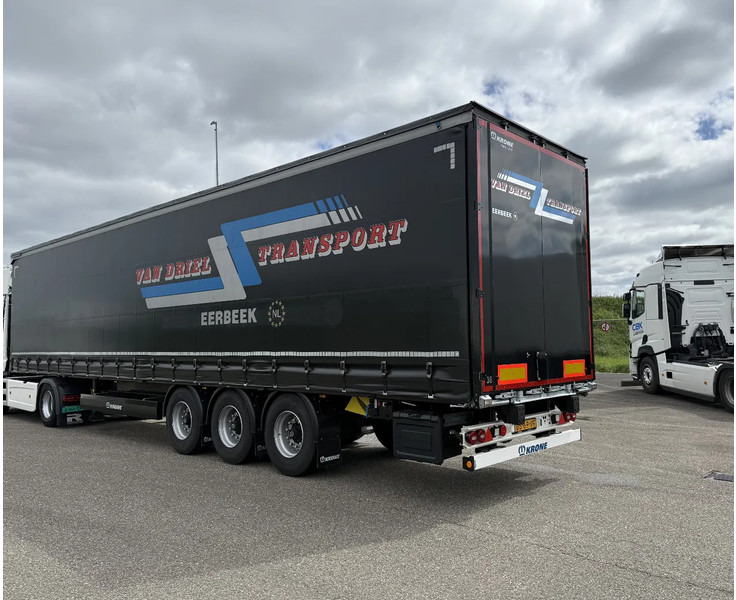 Krone 3-Assige schuifzeilen + schuifdak / hardhouten vloer/ NIEUW STAAT!!!!!!!!!!!! - Poluprikolica s ceradom: slika Krone 3-Assige schuifzeilen + schuifdak / hardhouten vloer/ NIEUW STAAT!!!!!!!!!!!! - Poluprikolica s ceradom Krone 3-Assige schuifzeilen + schuifdak / hardhouten vloer/ NIEUW STAAT!!!!!!!!!!!! - Poluprikolica s ceradom: slika Krone 3-Assige schuifzeilen + schuifdak / hardhouten vloer/ NIEUW STAAT!!!!!!!!!!!! - Poluprikolica s ceradom