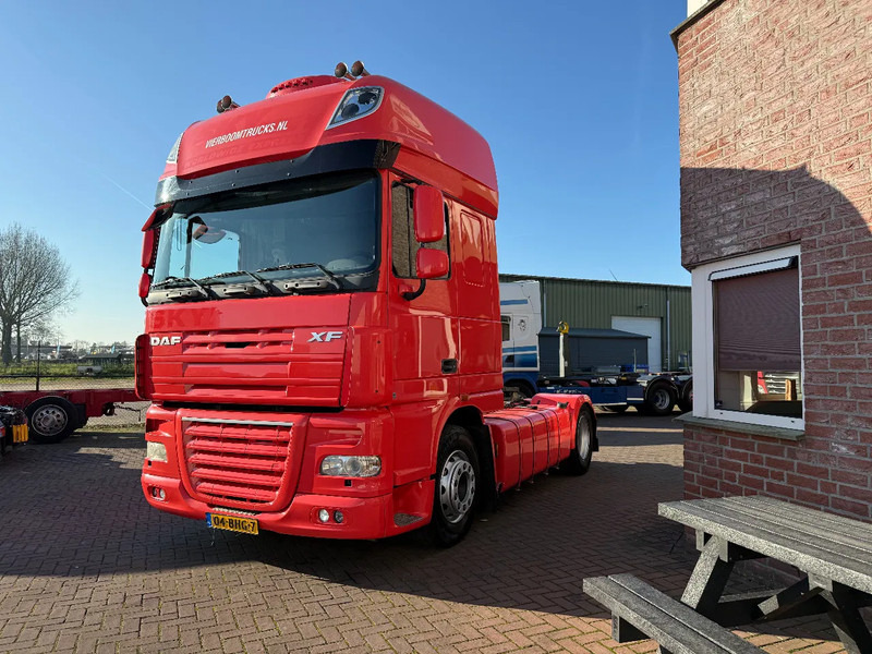 DAF XF 105.460 XF105-460 4X2 SUPERSPCECAB RETARDER - Tegljač: slika DAF XF 105.460 XF105-460 4X2 SUPERSPCECAB RETARDER - Tegljač DAF XF 105.460 XF105-460 4X2 SUPERSPCECAB RETARDER - Tegljač: slika DAF XF 105.460 XF105-460 4X2 SUPERSPCECAB RETARDER - Tegljač