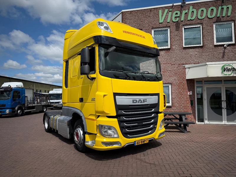DAF XF 460 XF460 SSC Lowdeck / 2x tank / Night airco - Tegljač: slika DAF XF 460 XF460 SSC Lowdeck / 2x tank / Night airco - Tegljač DAF XF 460 XF460 SSC Lowdeck / 2x tank / Night airco - Tegljač: slika DAF XF 460 XF460 SSC Lowdeck / 2x tank / Night airco - Tegljač