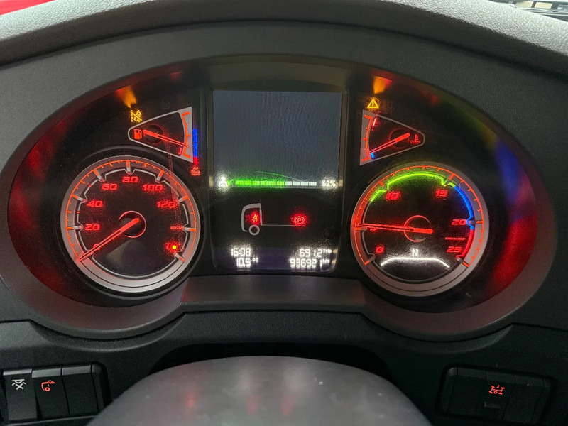 DAF XF 480 XF480 4X2 SSC / Alcoa / Parking airco / Smart tacho / Leder / 2x Bett / TOP ZUSTAND - Tegljač: slika DAF XF 480 XF480 4X2 SSC / Alcoa / Parking airco / Smart tacho / Leder / 2x Bett / TOP ZUSTAND - Tegljač DAF XF 480 XF480 4X2 SSC / Alcoa / Parking airco / Smart tacho / Leder / 2x Bett / TOP ZUSTAND - Tegljač: slika DAF XF 480 XF480 4X2 SSC / Alcoa / Parking airco / Smart tacho / Leder / 2x Bett / TOP ZUSTAND - Tegljač