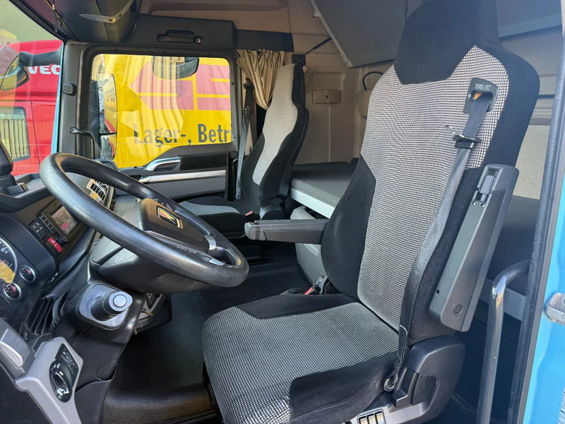 MAN TGX 18.420 TGX 18.420 4X2 BLS / NEW MODEL 2019 / 2 BEDS / NIGHT AIRCO / 5X IN STOCK - Tegljač: slika MAN TGX 18.420 TGX 18.420 4X2 BLS / NEW MODEL 2019 / 2 BEDS / NIGHT AIRCO / 5X IN STOCK - Tegljač MAN TGX 18.420 TGX 18.420 4X2 BLS / NEW MODEL 2019 / 2 BEDS / NIGHT AIRCO / 5X IN STOCK - Tegljač: slika MAN TGX 18.420 TGX 18.420 4X2 BLS / NEW MODEL 2019 / 2 BEDS / NIGHT AIRCO / 5X IN STOCK - Tegljač