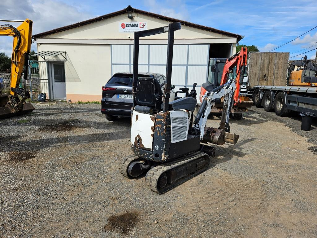 BOBCAT E 10 - Mini bager: slika BOBCAT E 10 - Mini bager BOBCAT E 10 - Mini bager: slika BOBCAT E 10 - Mini bager