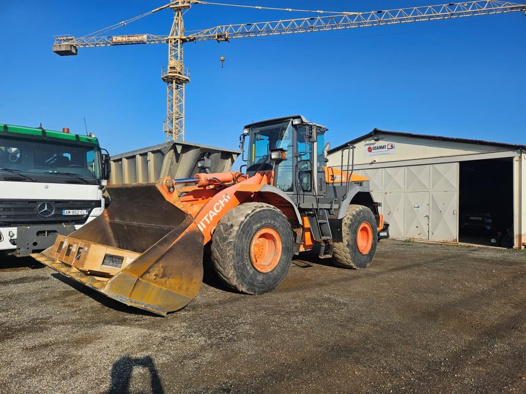 HITACHI ZW 220 - Utovarivač na kotačima: slika HITACHI ZW 220 - Utovarivač na kotačima HITACHI ZW 220 - Utovarivač na kotačima: slika HITACHI ZW 220 - Utovarivač na kotačima