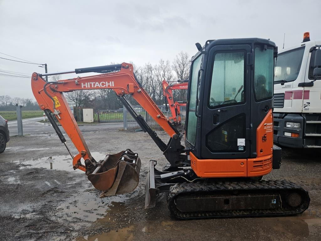 HITACHI ZX 26 - Mini bager: slika HITACHI ZX 26 - Mini bager HITACHI ZX 26 - Mini bager: slika HITACHI ZX 26 - Mini bager