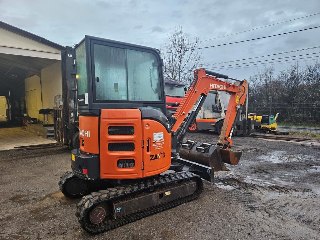 HITACHI ZX 26 - Mini bager: slika HITACHI ZX 26 - Mini bager HITACHI ZX 26 - Mini bager: slika HITACHI ZX 26 - Mini bager