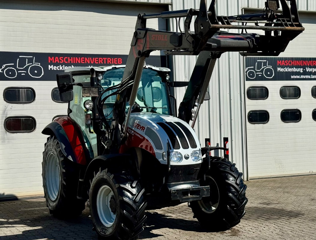 Steyr 4090 Kompakt - Traktor: slika Steyr 4090 Kompakt - Traktor Steyr 4090 Kompakt - Traktor: slika Steyr 4090 Kompakt - Traktor