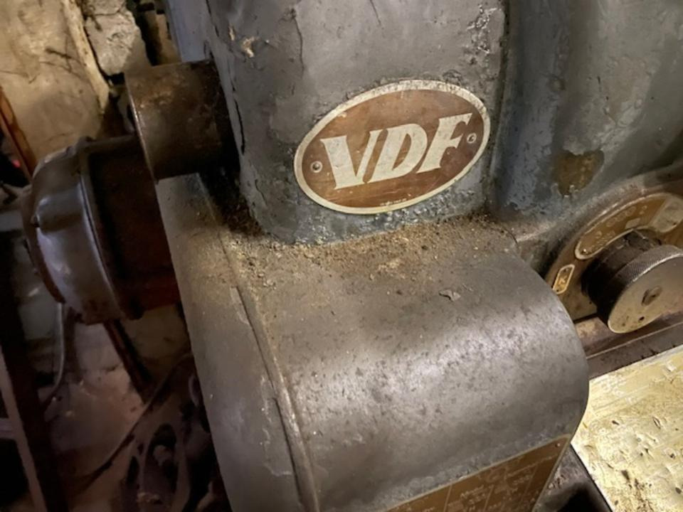 Drehmaschine VDF Boehringer L&Z Drehbank + Zubehör - Strug za metal: slika Drehmaschine VDF Boehringer L&Z Drehbank + Zubehör - Strug za metal Drehmaschine VDF Boehringer L&Z Drehbank + Zubehör - Strug za metal: slika Drehmaschine VDF Boehringer L&Z Drehbank + Zubehör - Strug za metal