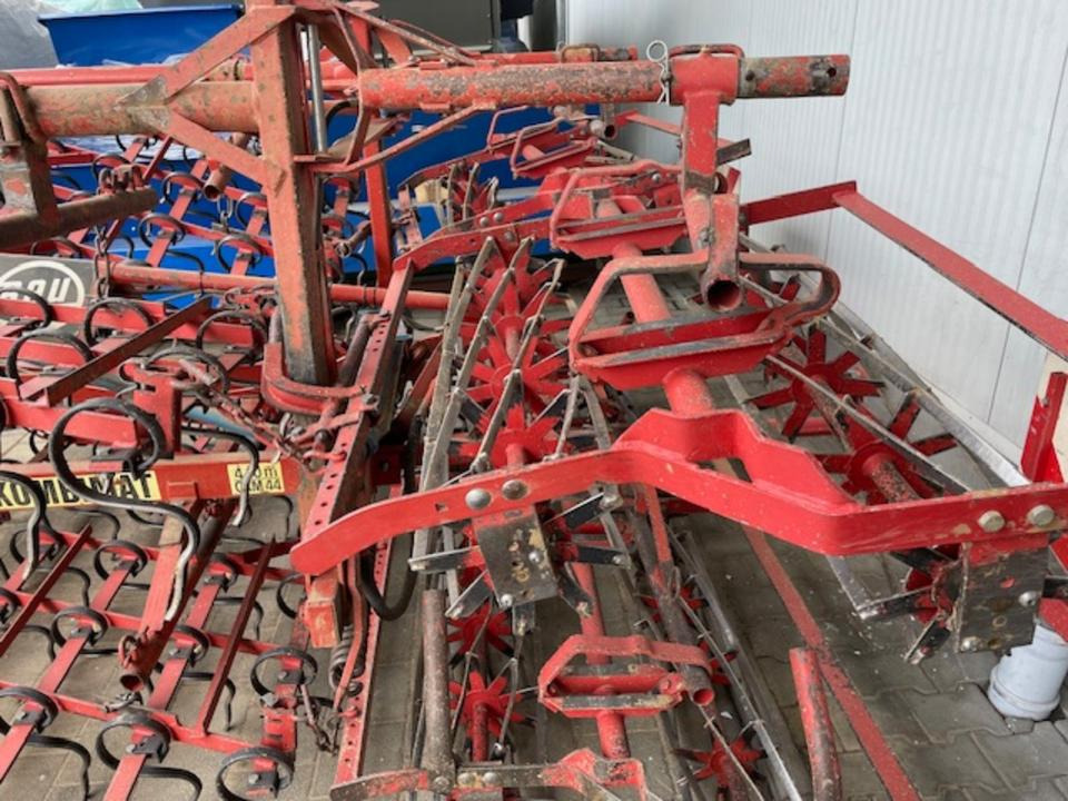 Saatbeetkombination Rau 440cm - Kultivator: slika Saatbeetkombination Rau 440cm - Kultivator Saatbeetkombination Rau 440cm - Kultivator: slika Saatbeetkombination Rau 440cm - Kultivator