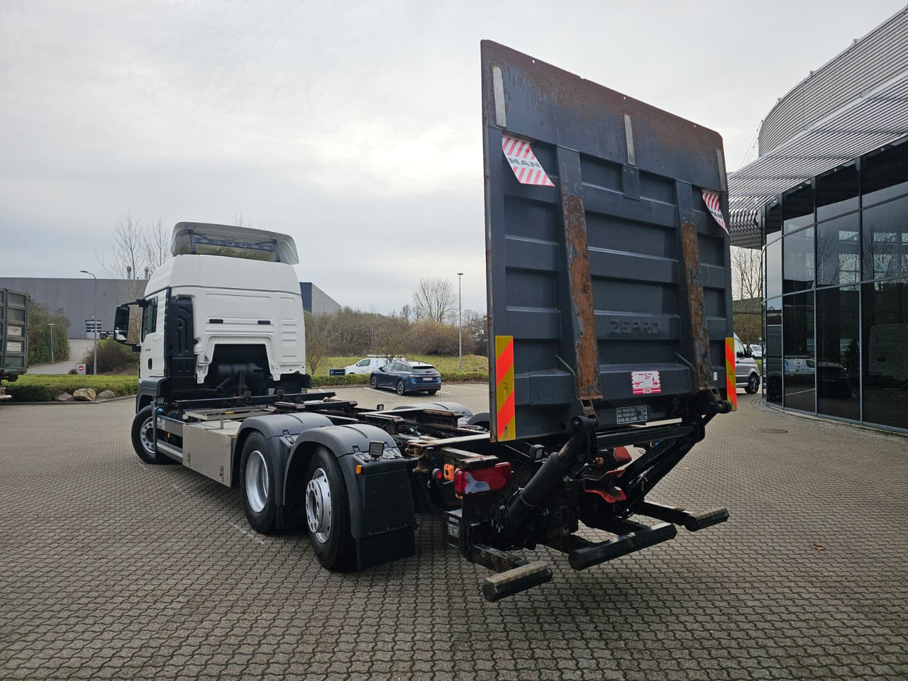 MAN TGS 26.500 6X2-4 - Transporter kontejnera/ Kamion s izmjenjivim sanducima: slika MAN TGS 26.500 6X2-4 - Transporter kontejnera/ Kamion s izmjenjivim sanducima MAN TGS 26.500 6X2-4 - Transporter kontejnera/ Kamion s izmjenjivim sanducima: slika MAN TGS 26.500 6X2-4 - Transporter kontejnera/ Kamion s izmjenjivim sanducima